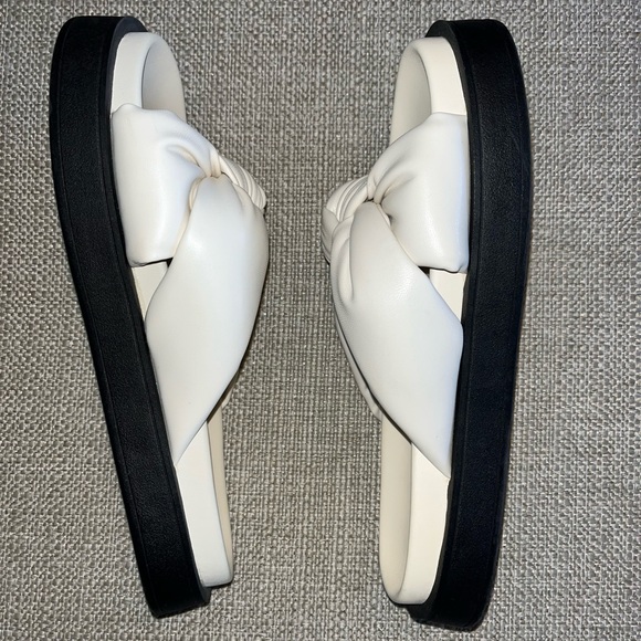 Brand New! Ivory Mia Bow Slide Platform Sandals - Arylne - Picture 3 of 7